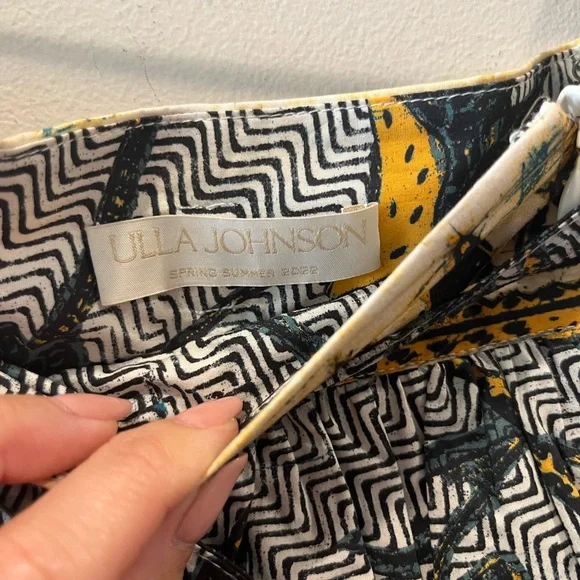 Ulla Johnson Rowan Short in Portofino, Size 2 - Picture 5 of 6